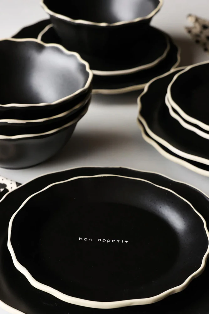 12 Piece Black & Off-White Edge Bon Appetit Dinner Set - Image 3