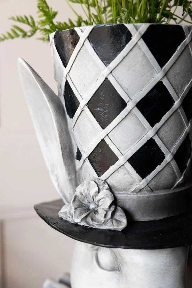 Alice In Wonderland 'Rabbit' Bust Plant Holder - Image 4