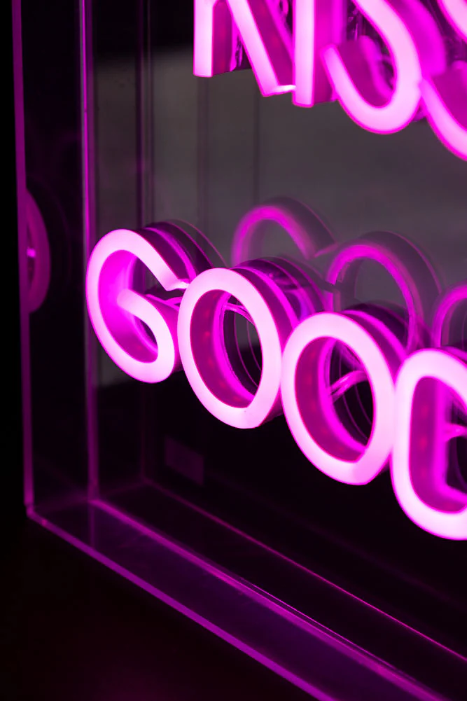 Always Kiss Me Goodnight Neon Light Box - Image 7