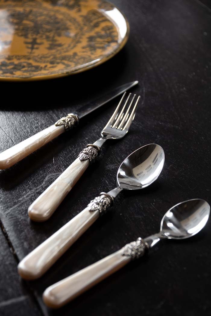 Antique Champagne Cutlery 4-Piece Set - Image 7