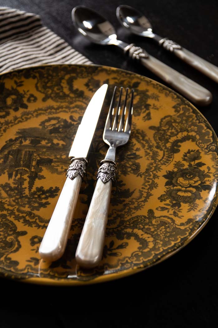 Antique Champagne Cutlery 4-Piece Set - Image 8