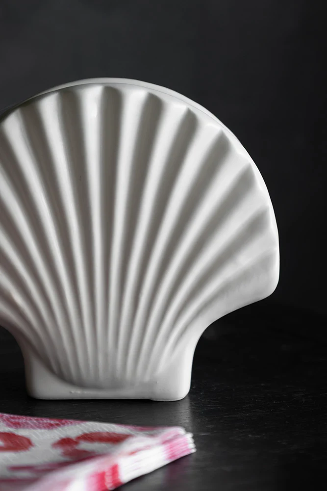 Beautiful Clam Shell Napkin Holder - Image 4