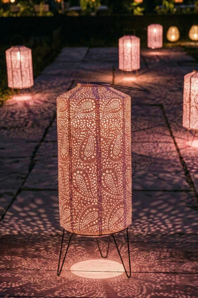 Beautiful Dusk Pink Outdoor Solar Lantern With Stand - Image 2