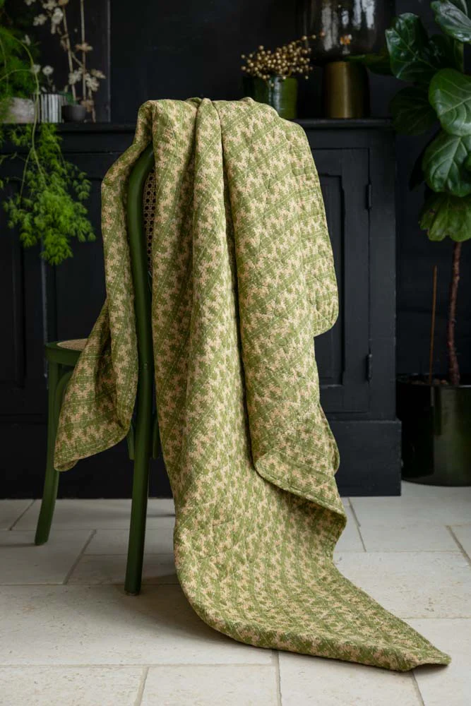 Beautiful Green Patterned Cotton Quilt