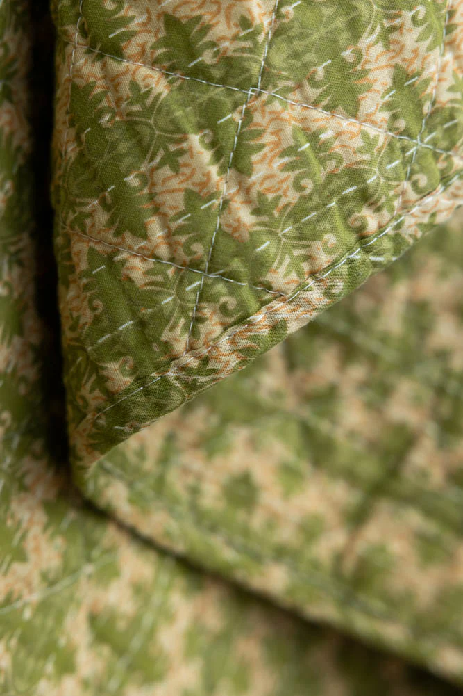 Beautiful Green Patterned Cotton Quilt - Image 2