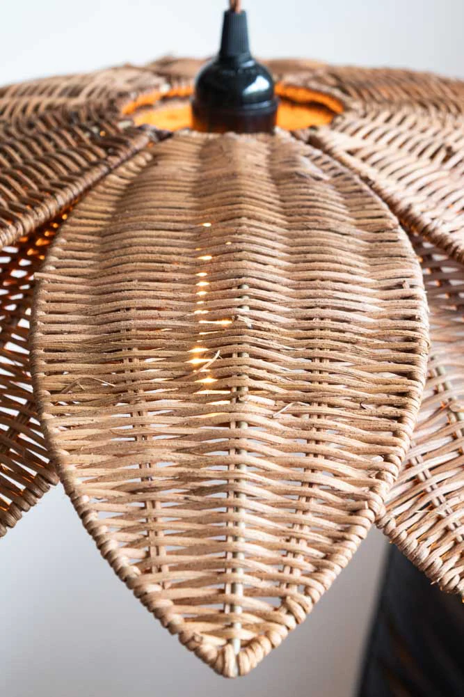 Beautiful Rattan Flower Easyfit Shade - Image 4