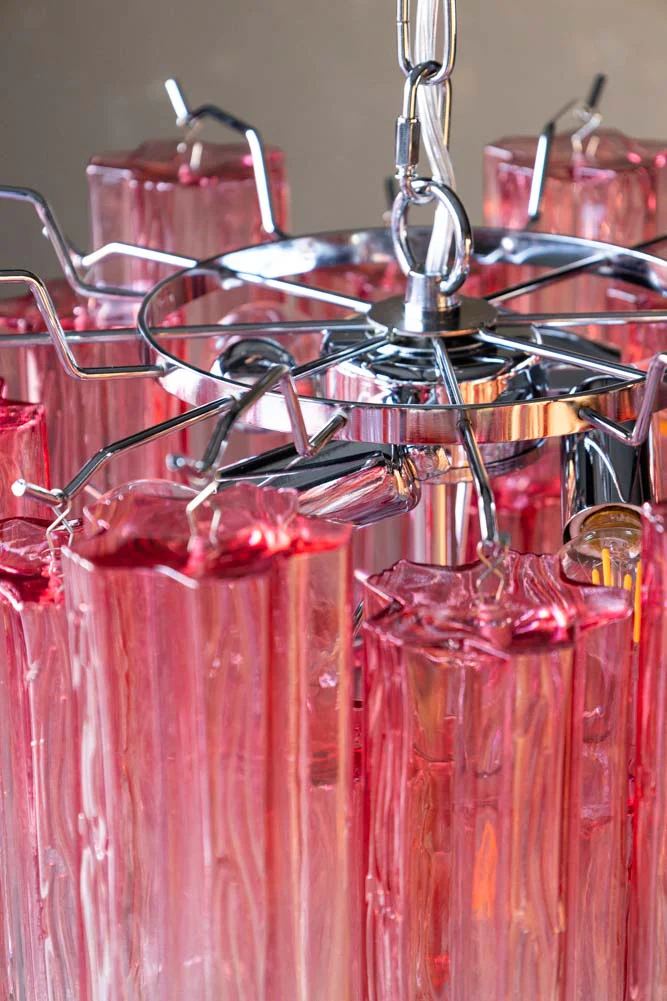 Beautiful Waved Glass Chandelier in Pink - Image 7