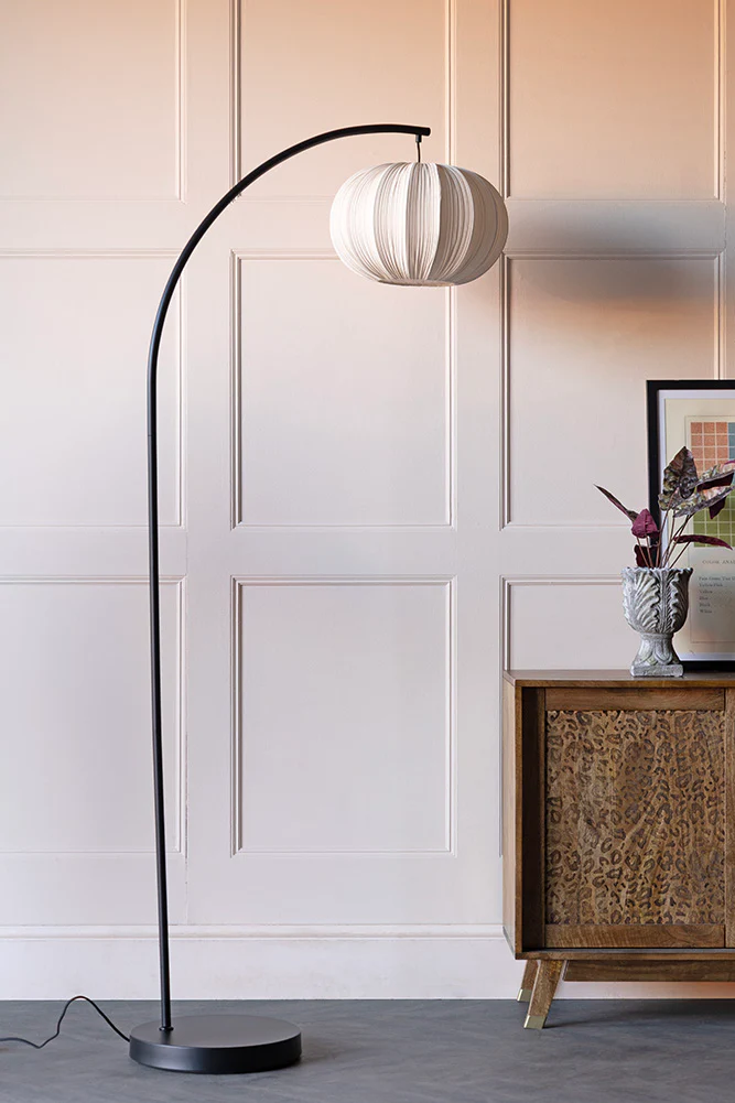 Black Arch Floor Lamp with Neutral Pleated Fabric Lampshade - Image 5