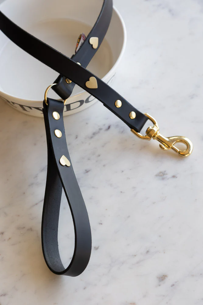 Black Leather Dog Lead With Hearts - Image 4