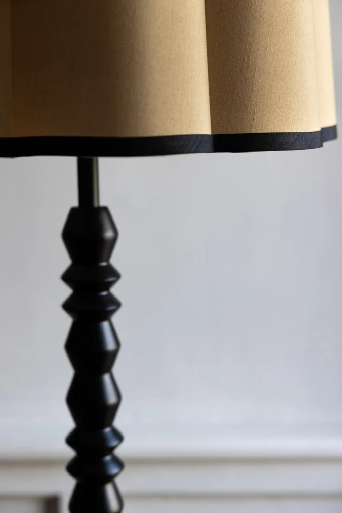 Black Spindle Floor Lamp With Scalloped Shade - Image 2