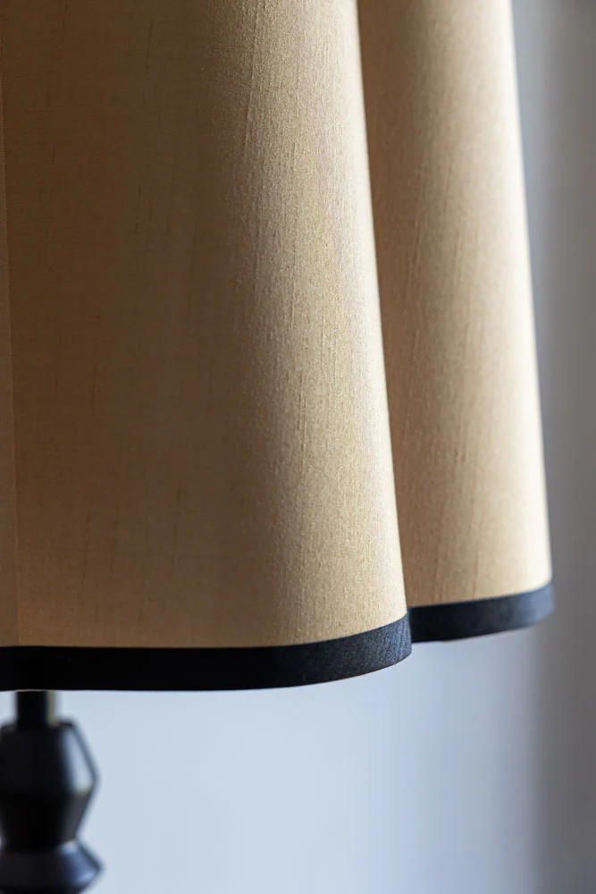 Black Spindle Floor Lamp With Scalloped Shade - Image 4
