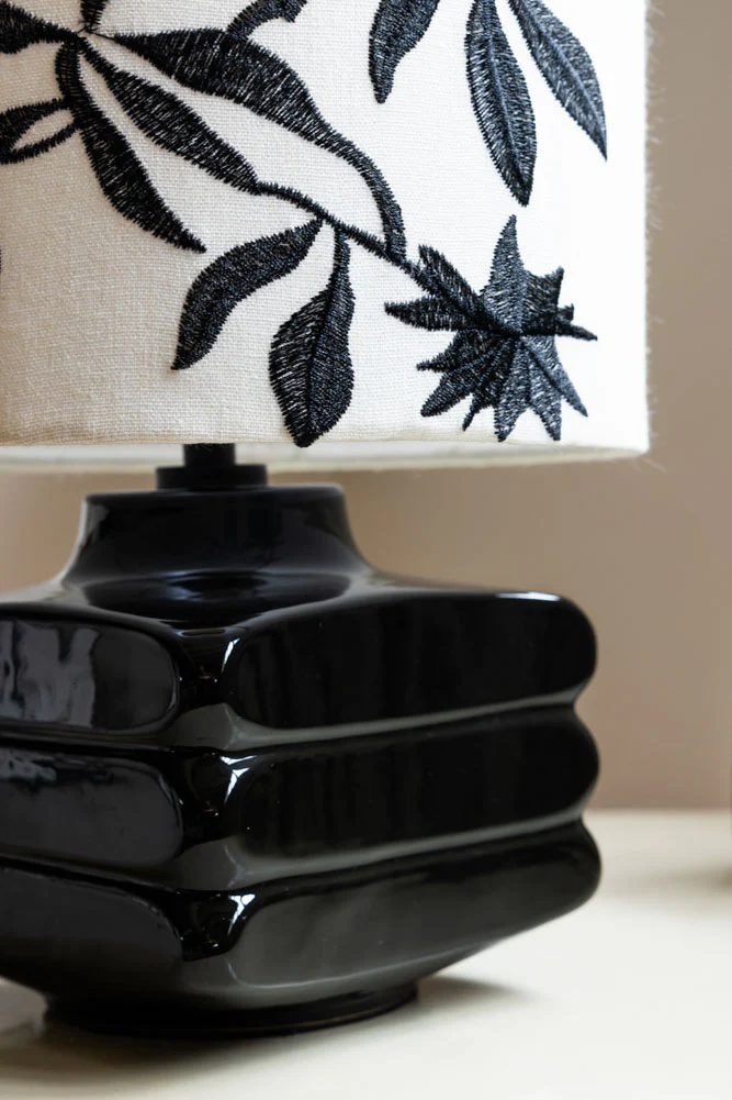 Black & White Floral Silhouette Table Lamp - Image 2