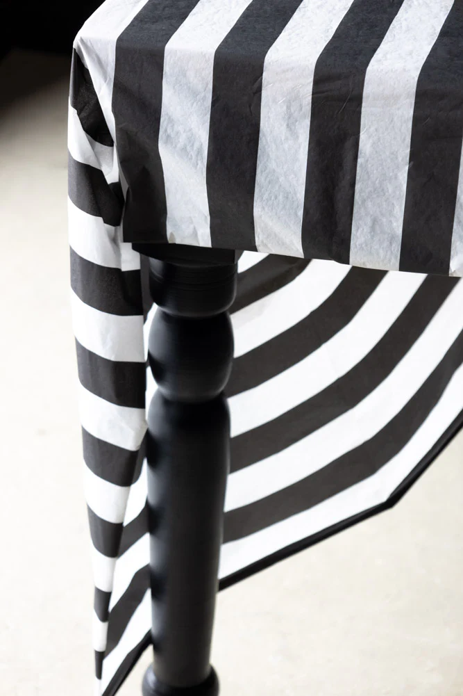 Black & White Striped Paper Tablecloth - Image 5