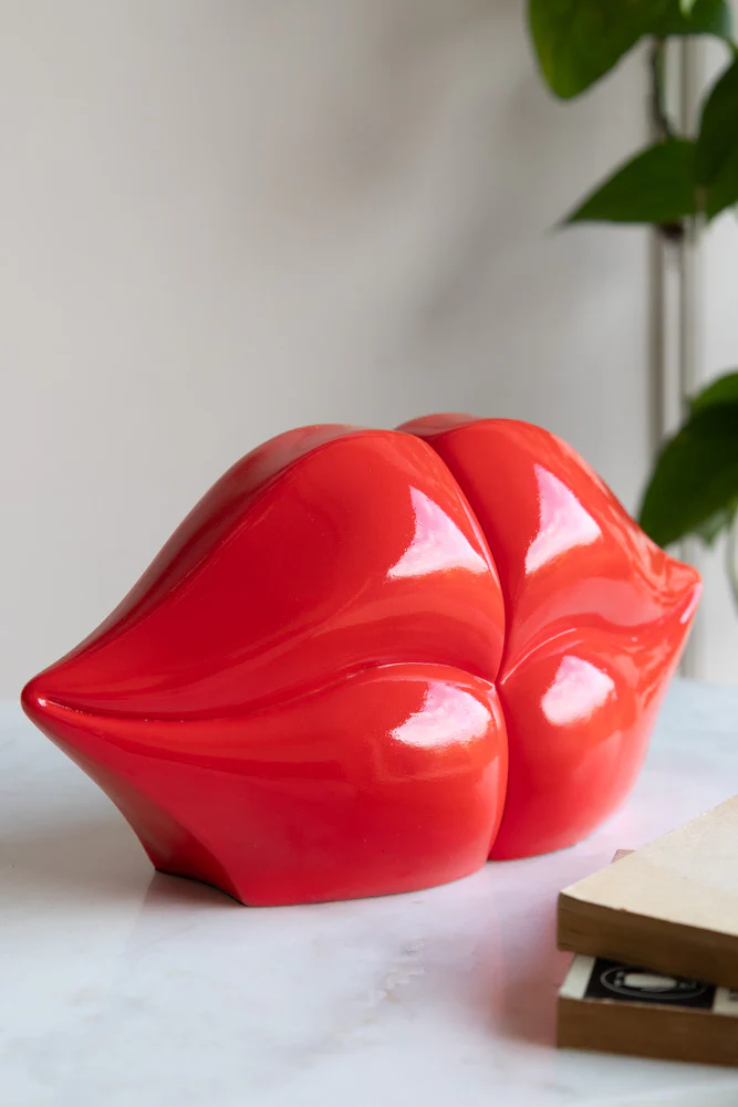 Bold Red Lips Bookends - Image 3
