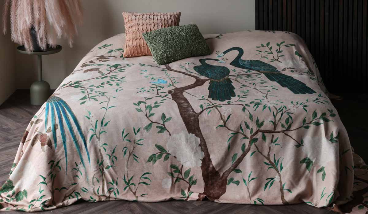 Cedomin Quilt Tapestry Throw In Pink - Image 10