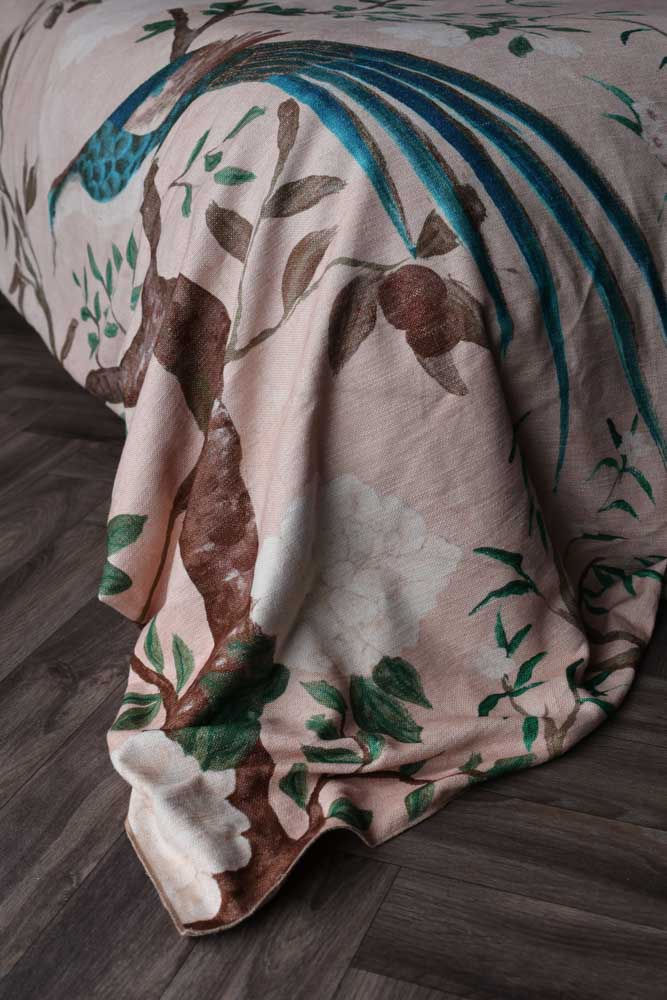 Cedomin Quilt Tapestry Throw In Pink - Image 7