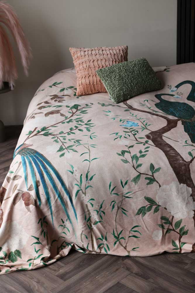 Cedomin Quilt Tapestry Throw In Pink - Image 9