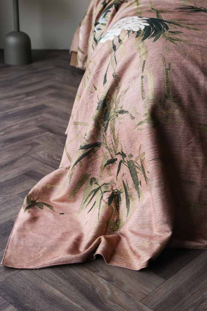 Cedomin Quilt Tapestry Throw In Rose - Image 7