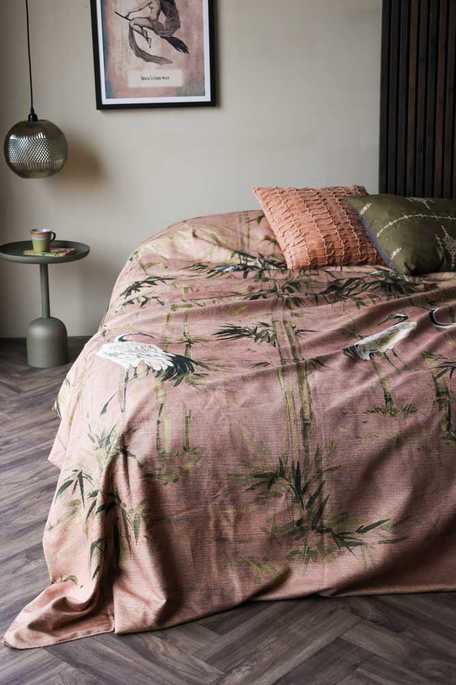 Cedomin Quilt Tapestry Throw In Rose - Image 8