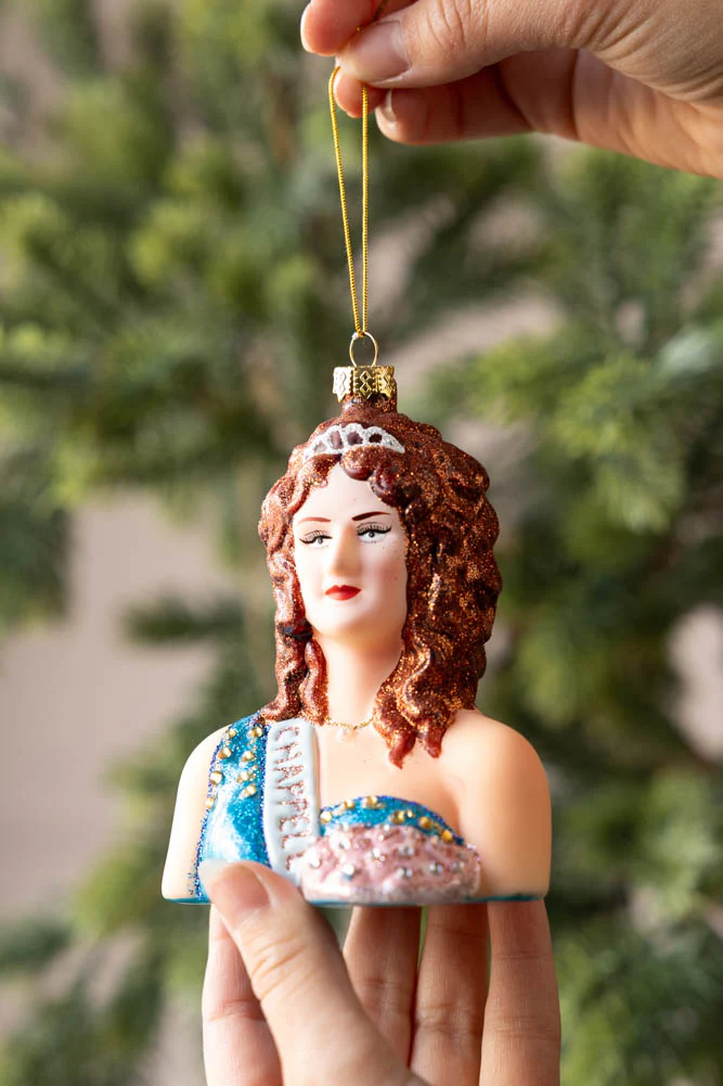 Chappell-Inspired Christmas Tree Decoration - Image 3