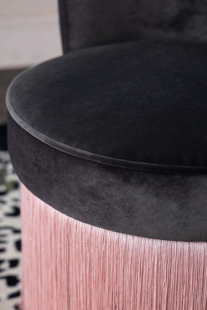 Charcoal & Pink Tassel Accent Chair - Image 3