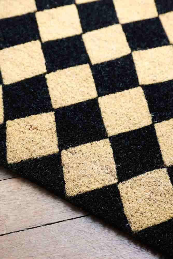 Checkered Patterned Doormat - Image 2