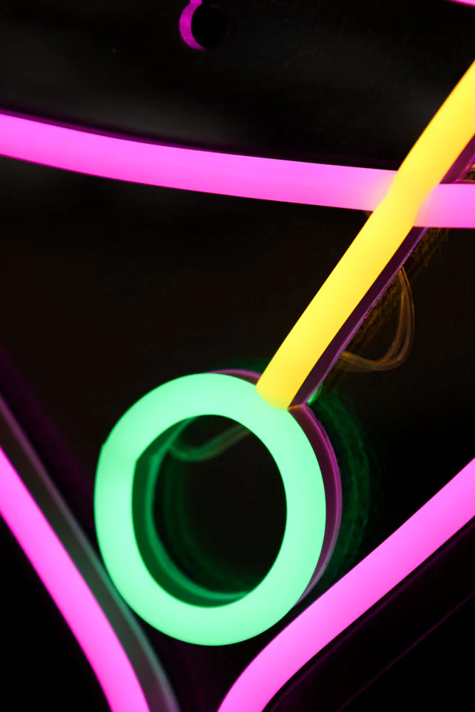Cocktail Glass Neon Wall Light - Image 3