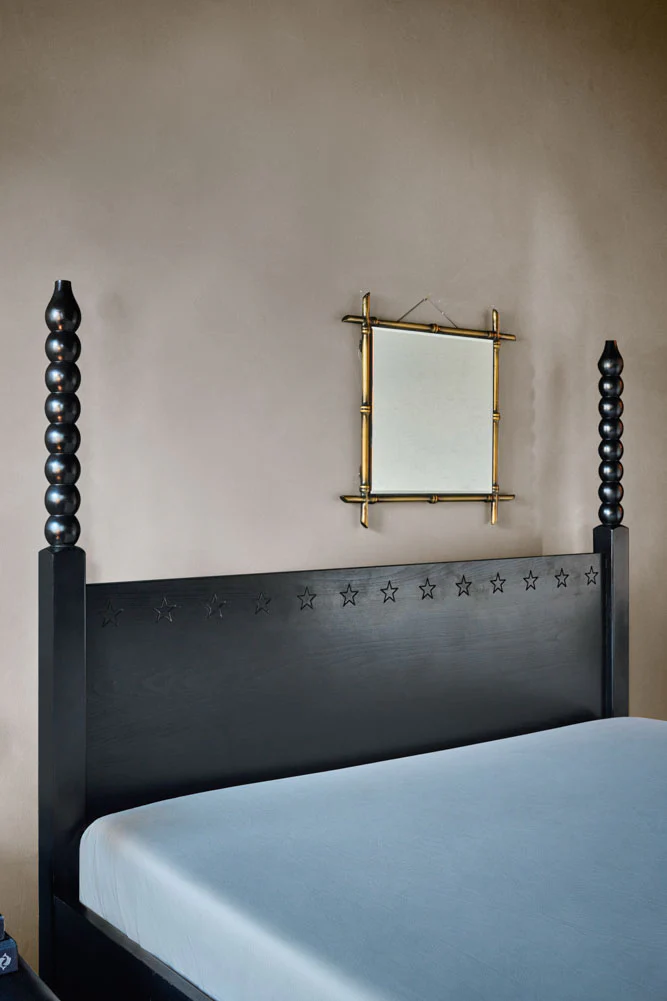 Folk Bobbin Bed - Two Sizes Available - Image 3