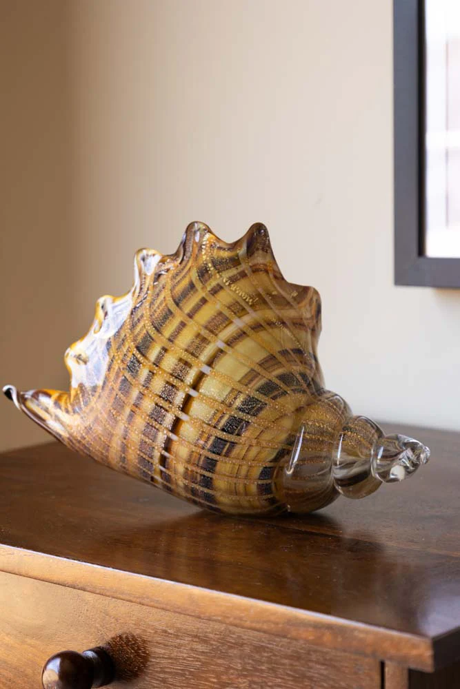 Glass Conch Shell Paperweight Ornament - Image 3