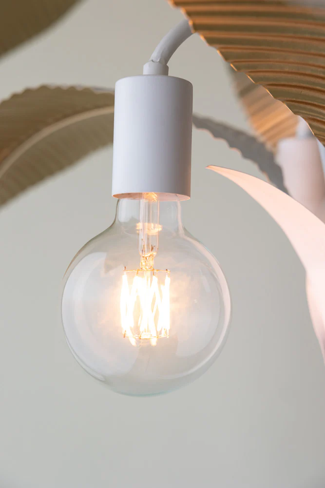 Globe E27 6W Clear LED Light Bulb - Image 2