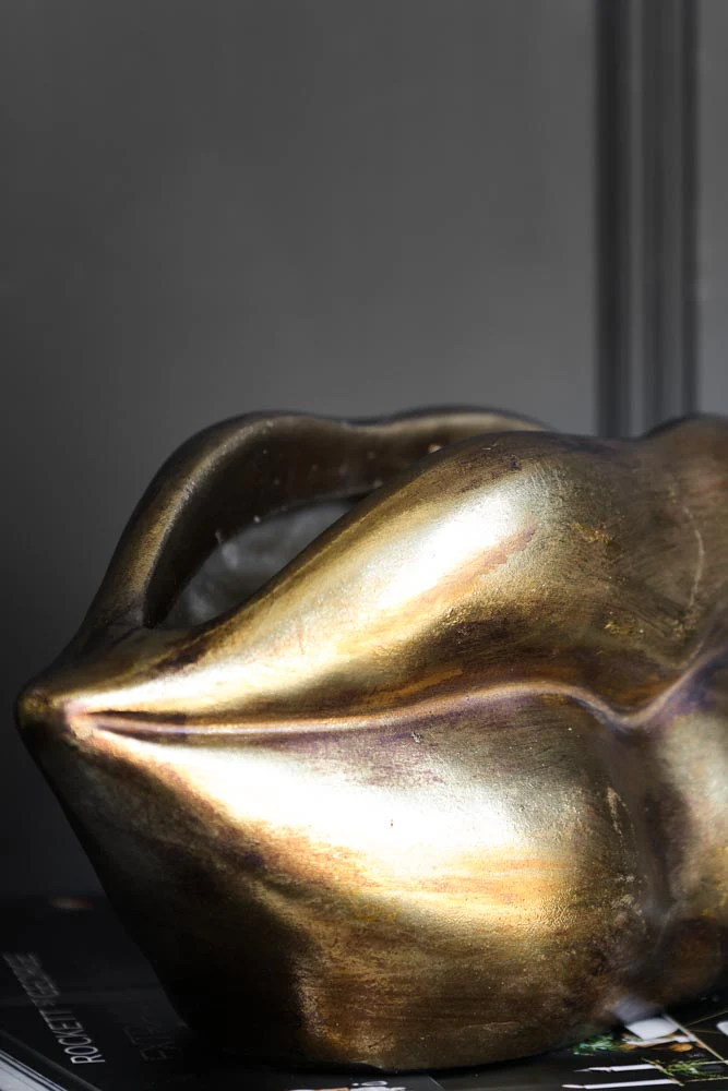 Gold Lips Short Stem Vase - Image 6