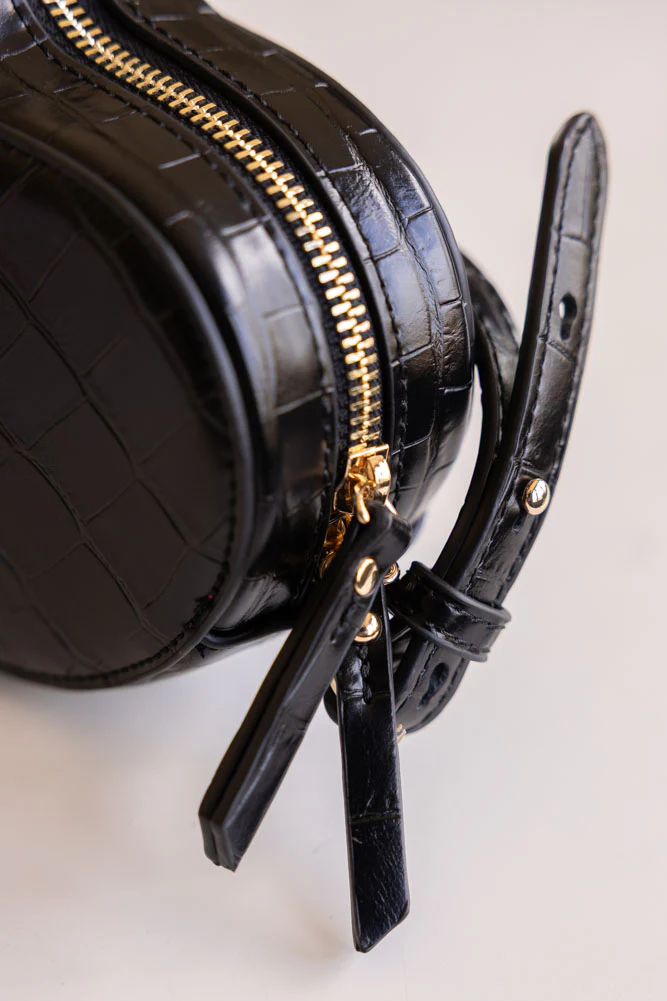 Heart Shaped Croc-Effect Cross Body Bag - Image 8