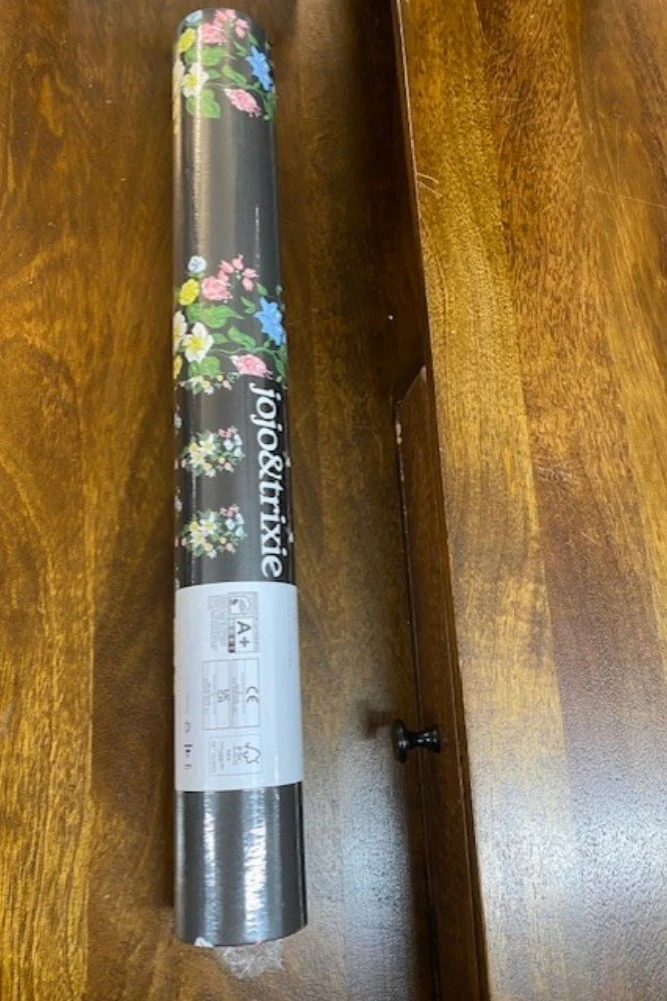 JoJo & Trixie Floral New York Black Wallpaper - DISCONTINUED - Image 2
