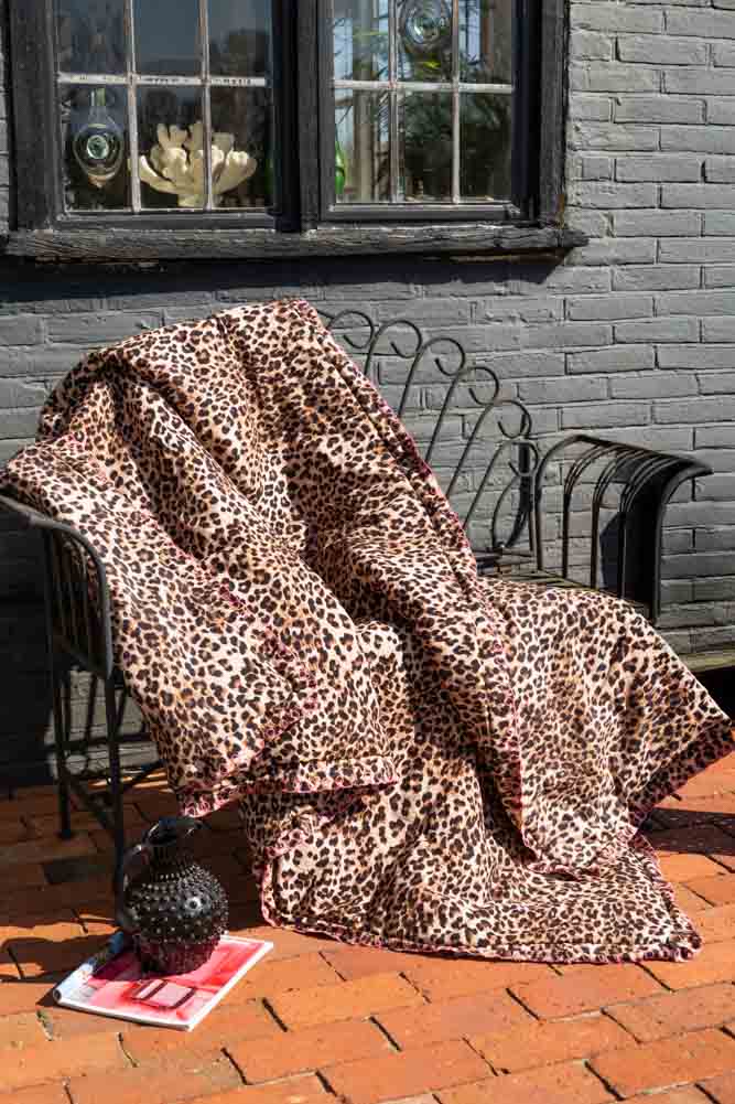 Leopard Print Scalloped Edge Quilt - Image 4