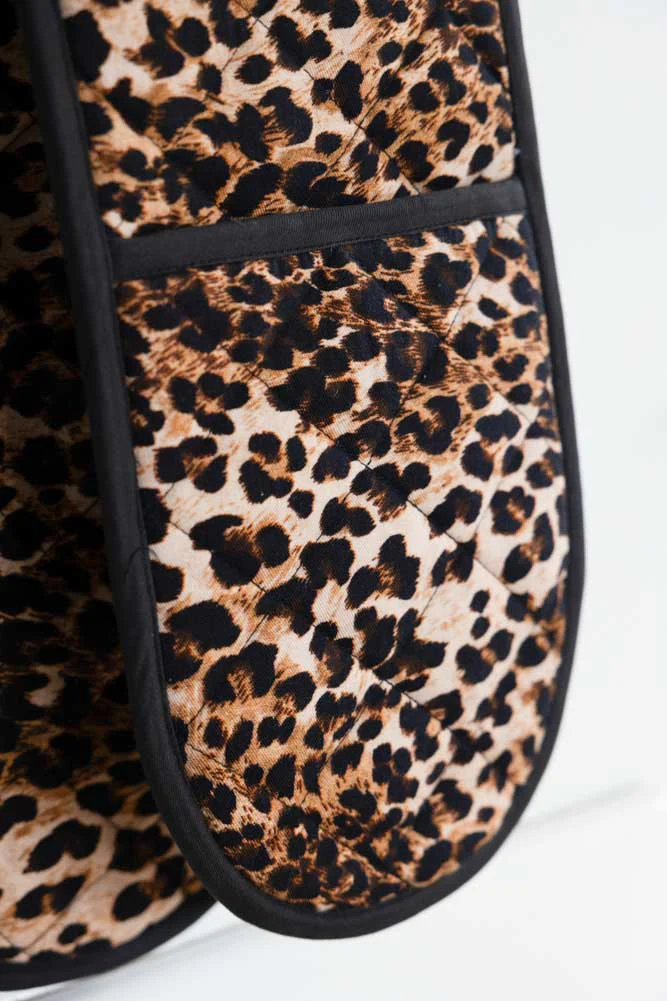 Luxury Leopard Print Oven Gloves - Image 4
