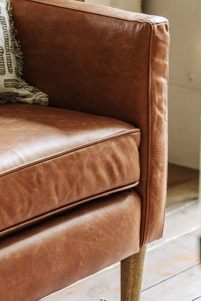 Vintage-Style Brown Leather Armchair - Image 2