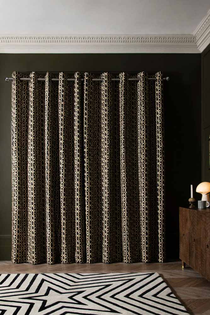 Midnight Daisy Print Eyelet Blackout Lined Curtains - Available in 6 Sizes - Image 4