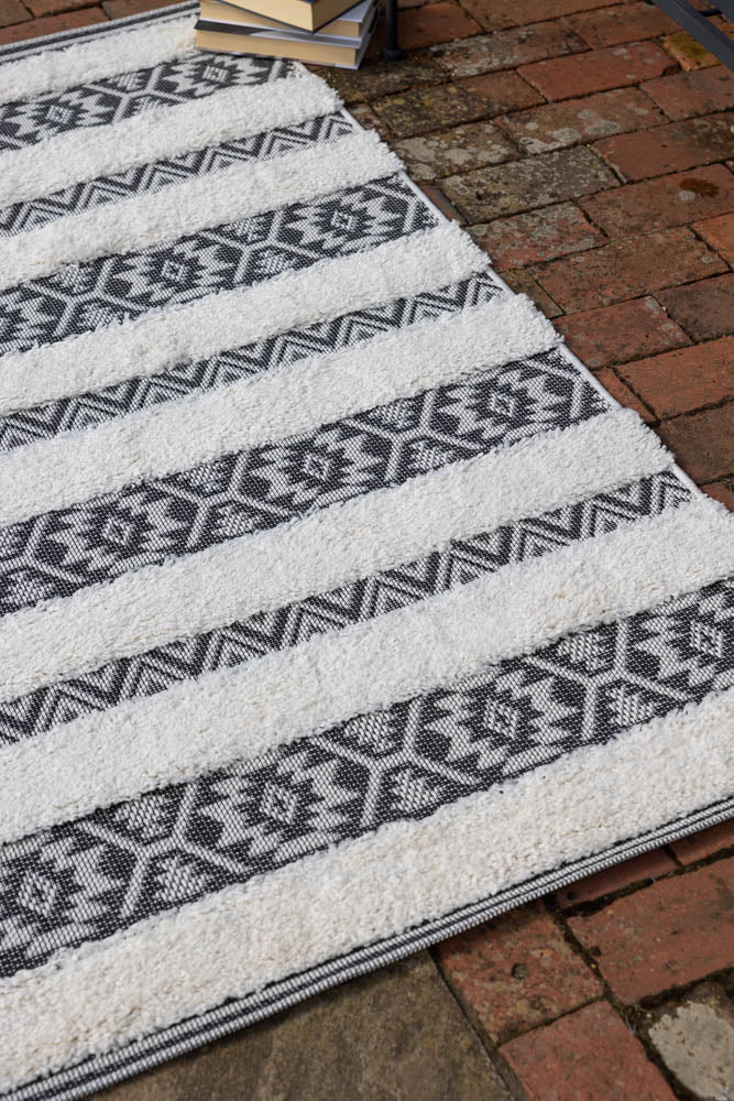 Monochrome Aztec Stripe Indoor/Outdoor Garden Rug - 3 Sizes Available - Image 3