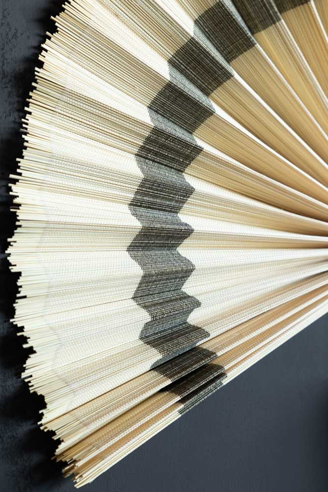 Natural & Black Fan Wall Decoration - Image 4