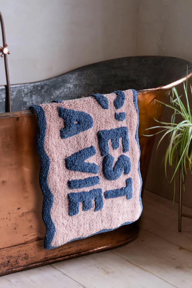 Navy & Pale Pink C'est La Vie Bath Mat - Image 3