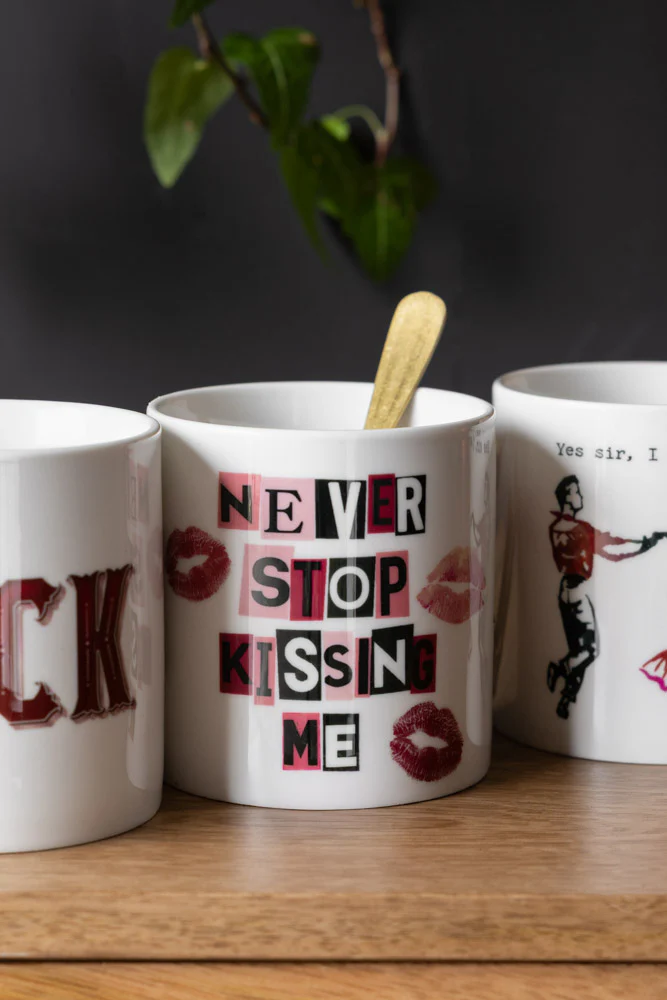 Never Stop Kissing Me Mug - Image 3