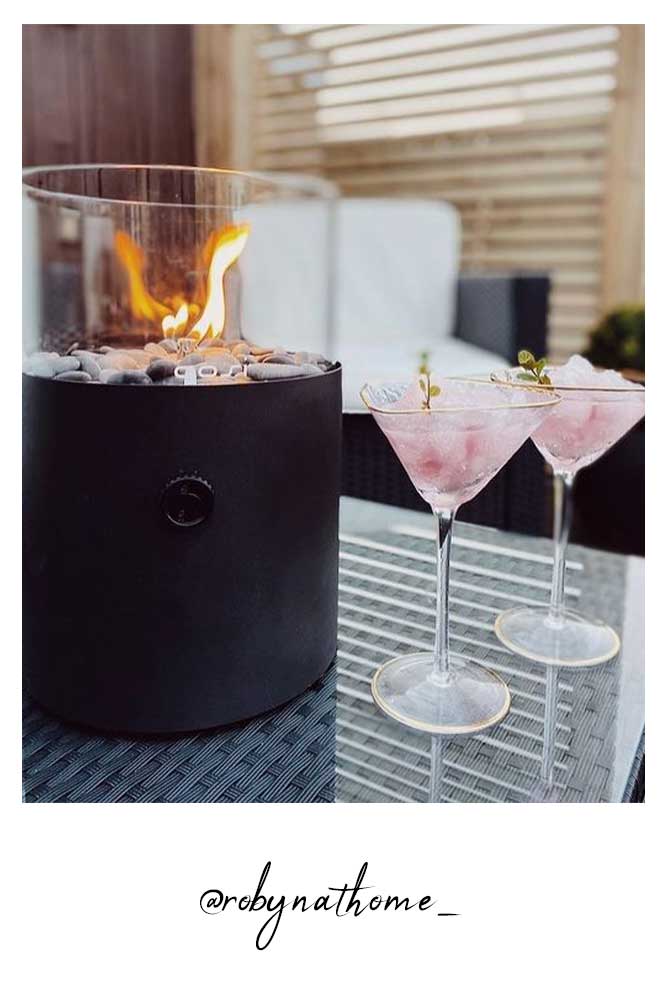 Organic Cocktail Glass With Gold Rim - Image 6