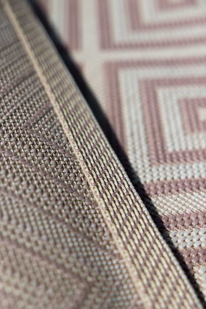 Pink Diamond Indoor/Outdoor Garden Rug - 3 Sizes Available - Image 5