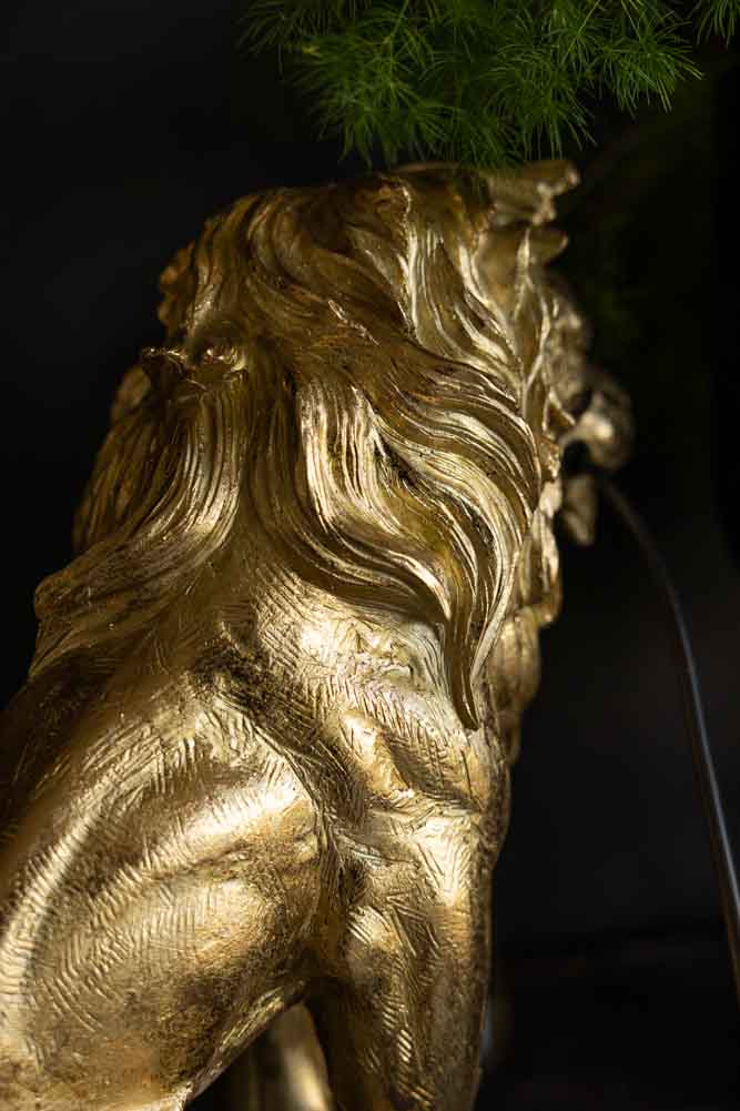 Quirky Gold Lion Lamp - Image 9