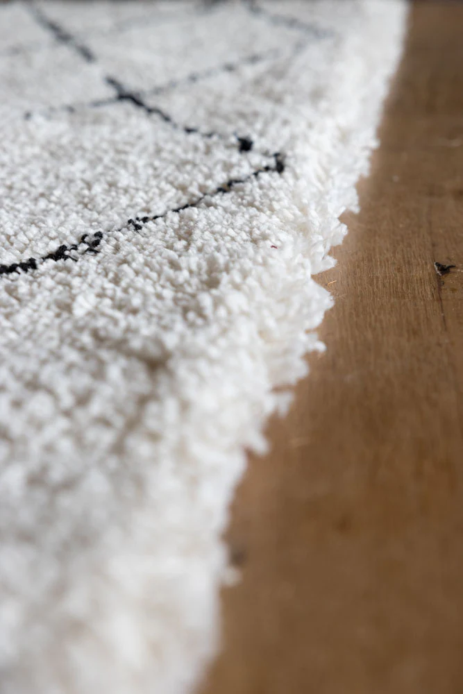 Rocco Cream & Black Diamond Rug - 3 Sizes Available - Image 5
