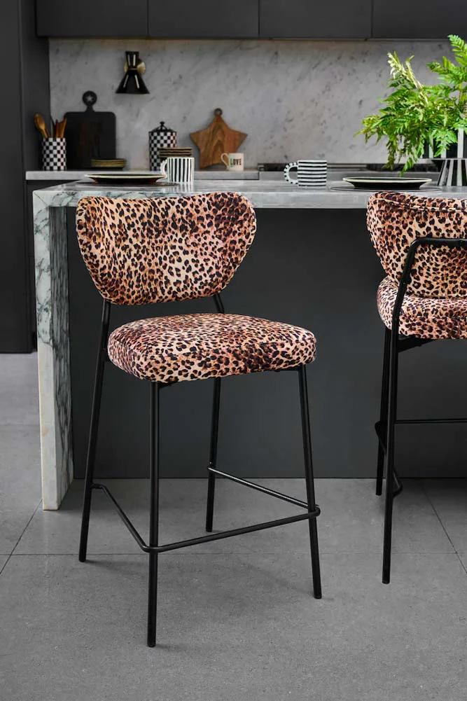 Set Of 2 Bar Stools in Leopard Print Velvet - Image 3