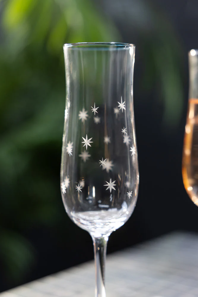 Set Of 2 Etched Star Champagne Flutes - Image 3