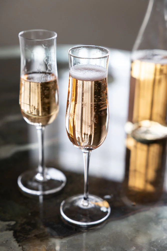 Set Of 2 Etched Star Champagne Flutes - Image 7