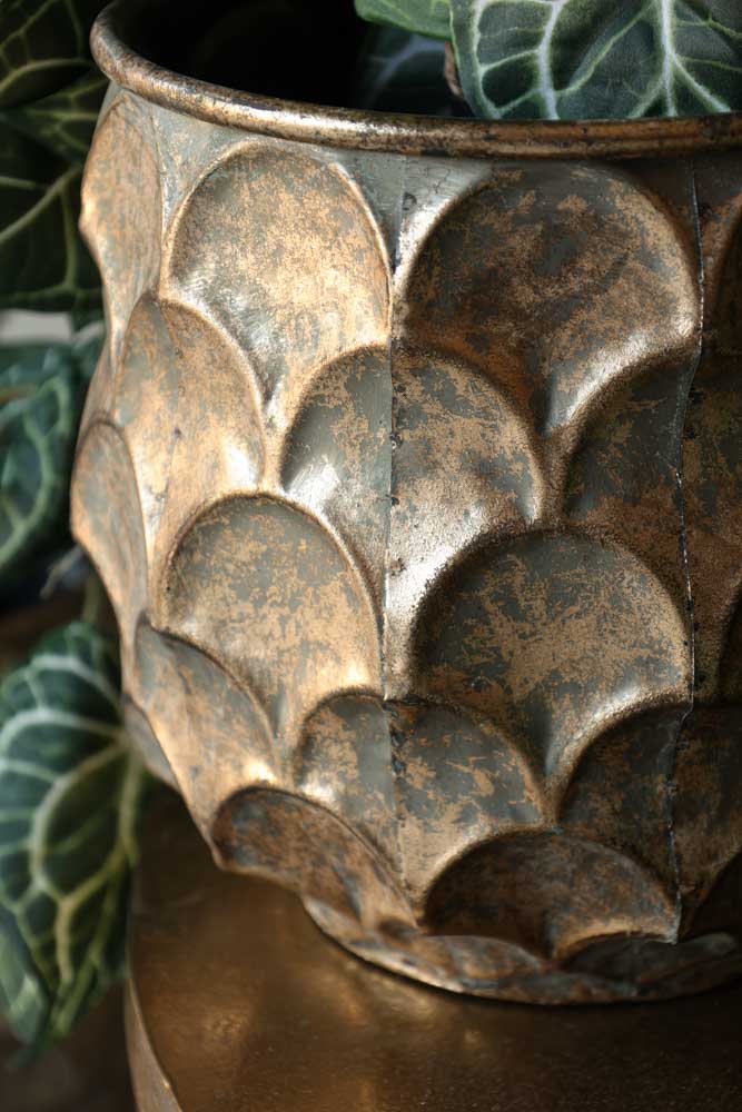 Set Of 2 Petal Effect Planters - Image 2
