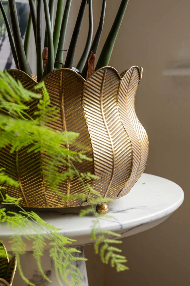 Set of 2 Rustic Petal Planters - Image 6